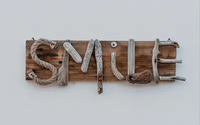 Фотография с надписью Smile