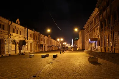 Уличные фотографии ночного города: выберите изображение для скачивания