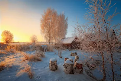 Фотография зимнего вечера в деревне в формате 4K