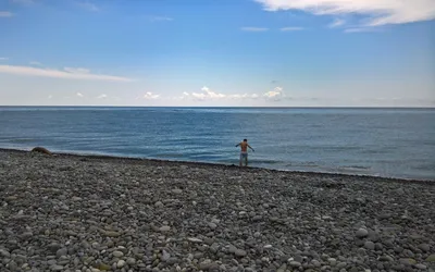 Фотографии пляжа Каткова щель с изумительными скалами и морем