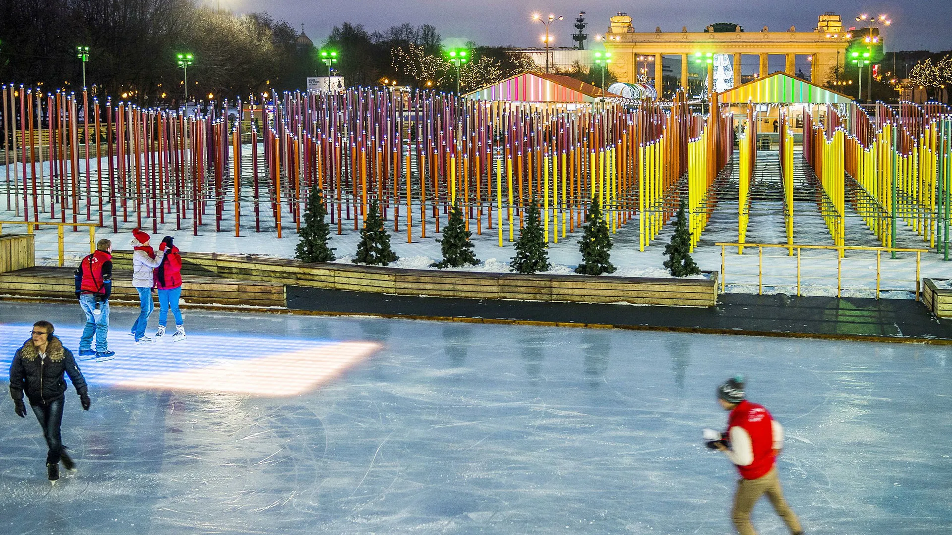 Скитский парк каток. Каток в парке Царицыно 2022. Калейдоскоп каток. Самая быстрая катка в сеферпавл старс. Эдгор с дизом в реальной катке.