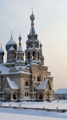 Фото Храма в заснеженном пейзаже: JPG скачать