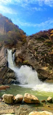 Удивительные виды Хучнинского водопада: Новые фото для скачивания