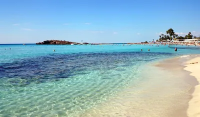 Потрясающие фото пляжа Нисси Бич на Кипре