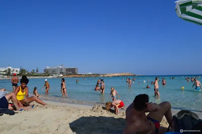 Фотоэкскурсия по Кипрскому пляжу Нисси Бич: великолепие природы и релаксации