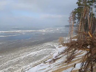 Уникальные фотографии Київського моря: погружение в мир водных горизонтов