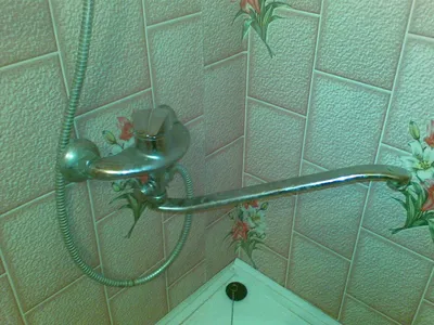 Новые фото клеенки в ванной комнате: скачать в формате 4K
