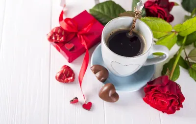 Фотографии, захватывающие красоту роз и аромат кофе