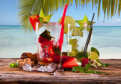 Коктейли на пляже: расслабление и наслаждение в одном стакане