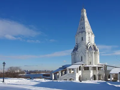 Волшебство зимнего дня в Коломенском: загрузите красивые изображения