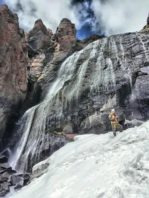 Косички на водопаде: великолепная фотография