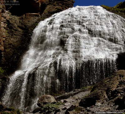 Превосходное фото с водопадными косичками