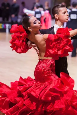 Костюмы для латиноамериканских танцев  фото