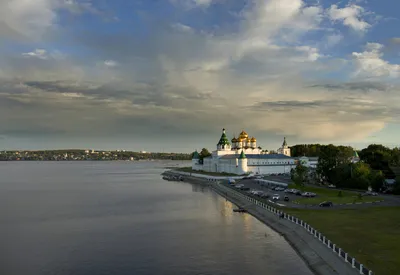 Живописные пейзажи Костромского моря на фото