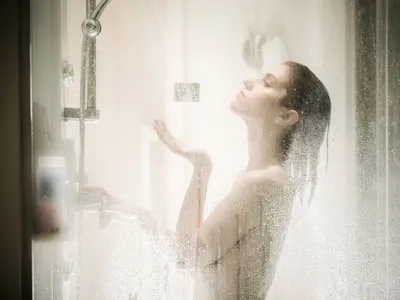 Фото красивых девушек в ванной - выберите свою идеальную композицию