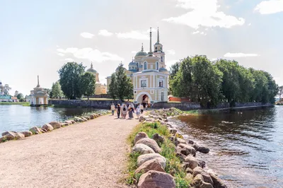 Фотография реки Волги в арт-стиле