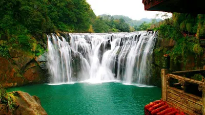 Импрессивная фотка водопада в формате PNG для сохранения