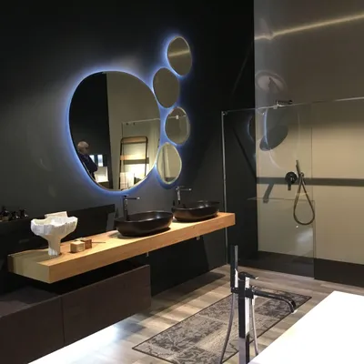 Фото красивых зеркал в ванной: идеи для обновления интерьера