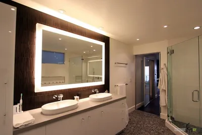 Современные зеркала для ванной комнаты: фото и вдохновение