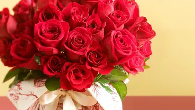 Прекрасная фото букета роз с днем рождения на картинке