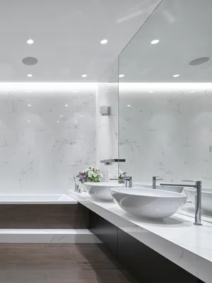 Красивый потолок в ванной: выберите формат скачивания