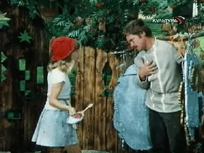 Уникальное фото главной героини фильма Красная шапочка