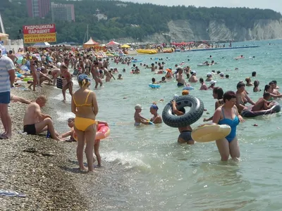 Погрузитесь в атмосферу морского побережья Краснодарского края через фотоальбом