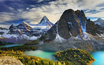 Красота гор: фото с впечатляющими пейзажами (JPG, PNG, WebP)