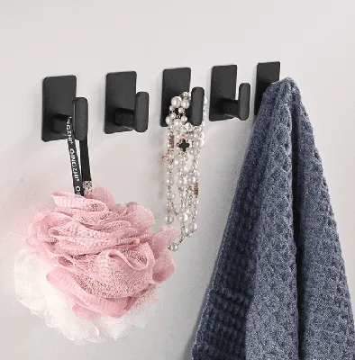 Фото крючков для ванной комнаты в 4K разрешении