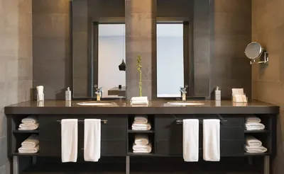 Фотографии современных дизайнов крючков для ванной комнаты