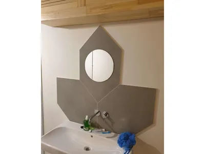 Full HD фото круглого зеркала в ванной