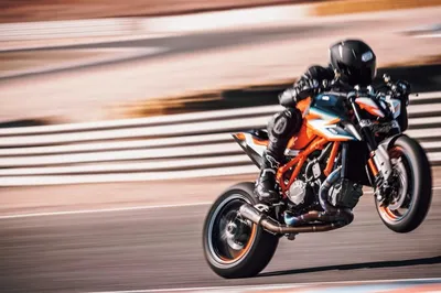 Картинка KTM 1290 Super Duke R: скачайте в png и выберите нужный размер