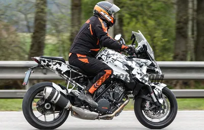 Фото KTM 1290 Super Duke R для загрузки: формат jpg