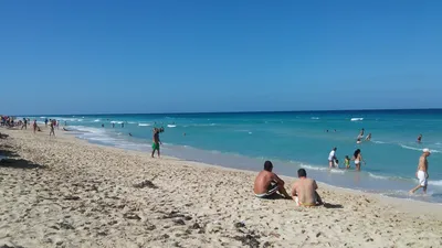 Кубинские девушки на пляже: фото, которые переносят вас в рай