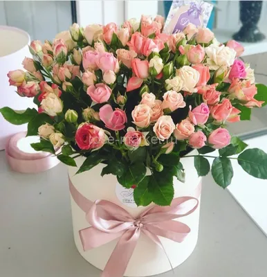 Идеальная идея для подарка: фотографии кустовых роз в коробке
