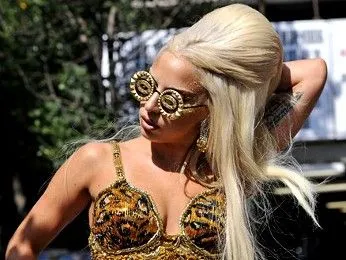 Фотография Lady Gaga на красной дорожке