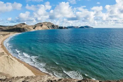 Лазурное крымское побережье: место, где душа отдыхает (фото)