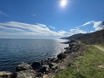 Фотографии с Лазурного крымского побережья: красота и спокойствие