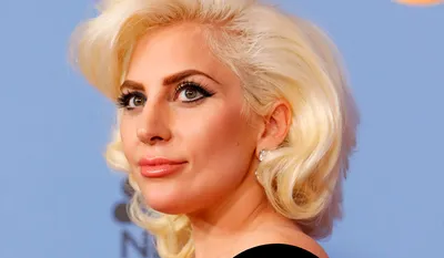 Фотографии Леди Гага в образе ангела