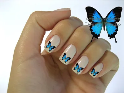 Фотка летнего маникюра с бабочками в формате JPG