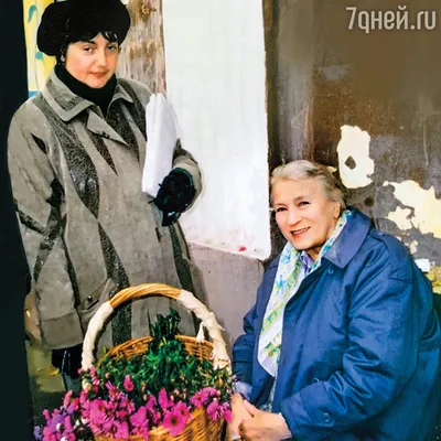 Любовь Соколова: выберите свое любимое фото для скачивания