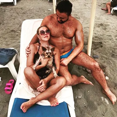 Новые фотографии Любови Успенской на пляже