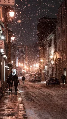 Морозные перспективы: Изображения прохожих на улице зимой