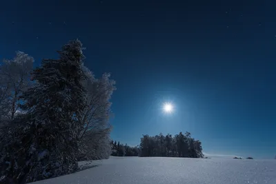 Лунные мгновения зимой: Фотографии в JPG, PNG, WebP
