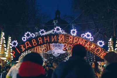 10. Рождественская сказка в каждом пикселе: Загрузите фото в нужном формате