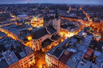 Фото Львова зимой: Изображения Города в Различных Решениях