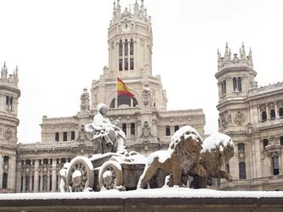Мадридская зимняя картина: фото для скачивания в разных форматах