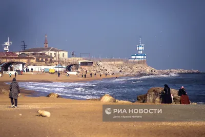 Фотки пляжа Махачкалы с яркими закатами