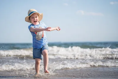 Фото малолеток на пляже - самые свежие снимки