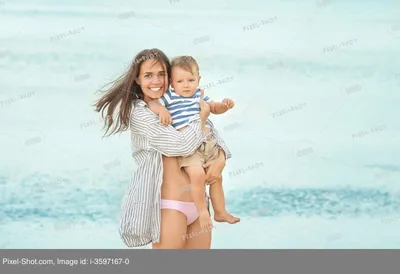 Фото мамочек на пляже - картинки в формате JPG, PNG, WebP для скачивания
